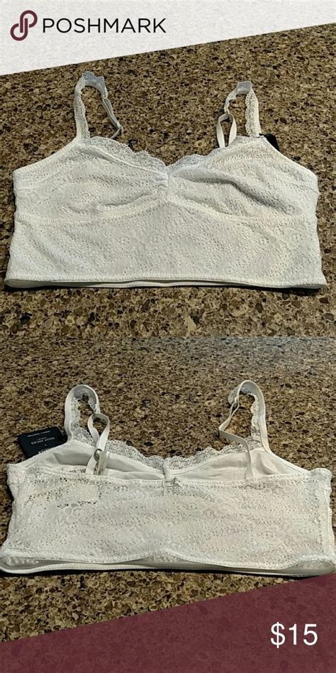 white bralette hollister.